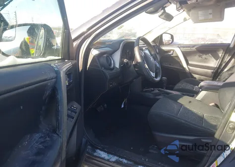 2018 Toyota Rav4 Xle from USA, damaged, VIN 2T3RFREV9JW796890